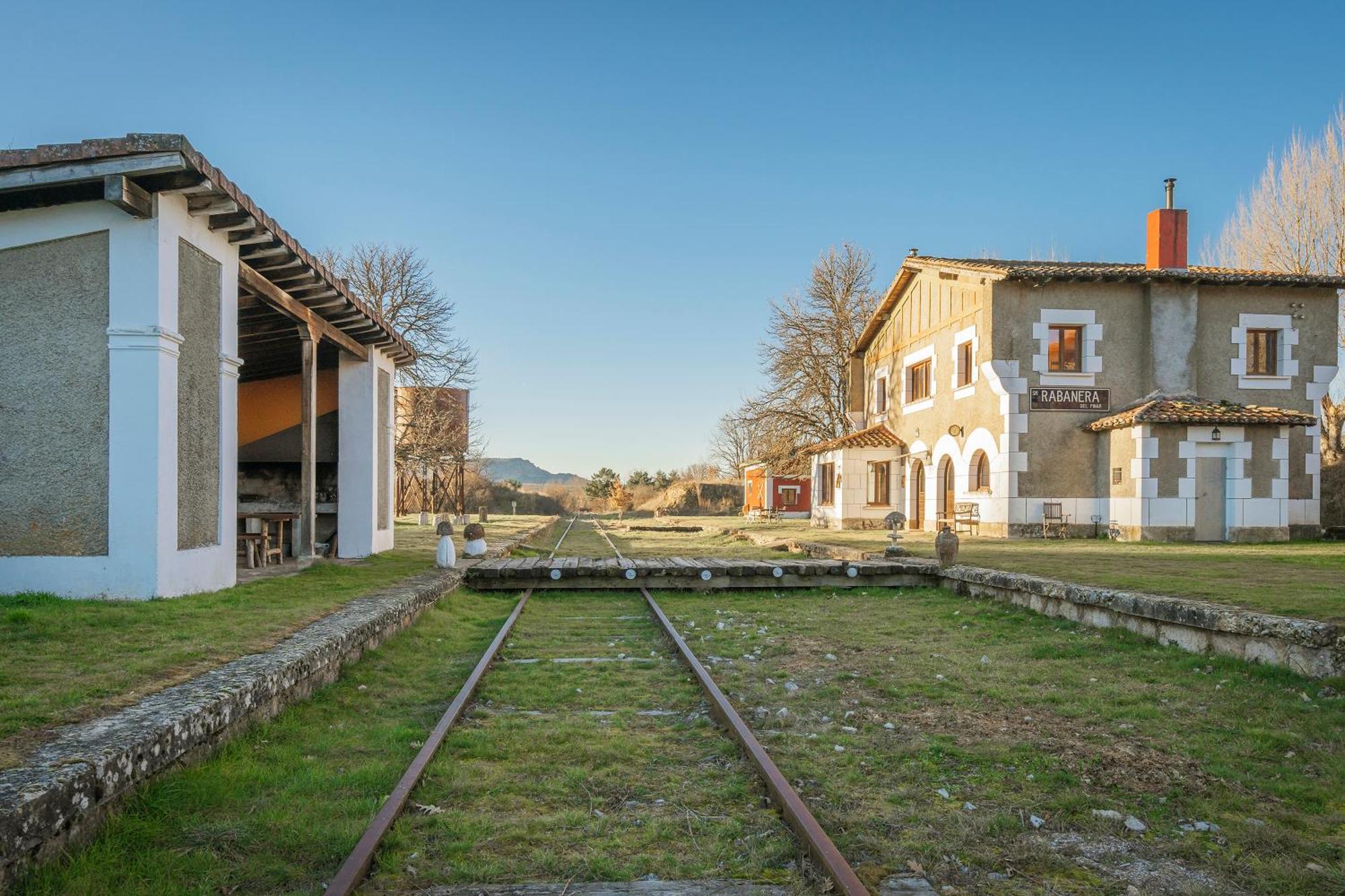 Hostal La Estacion De Rabanera Rabanera del Pinar Exterior foto